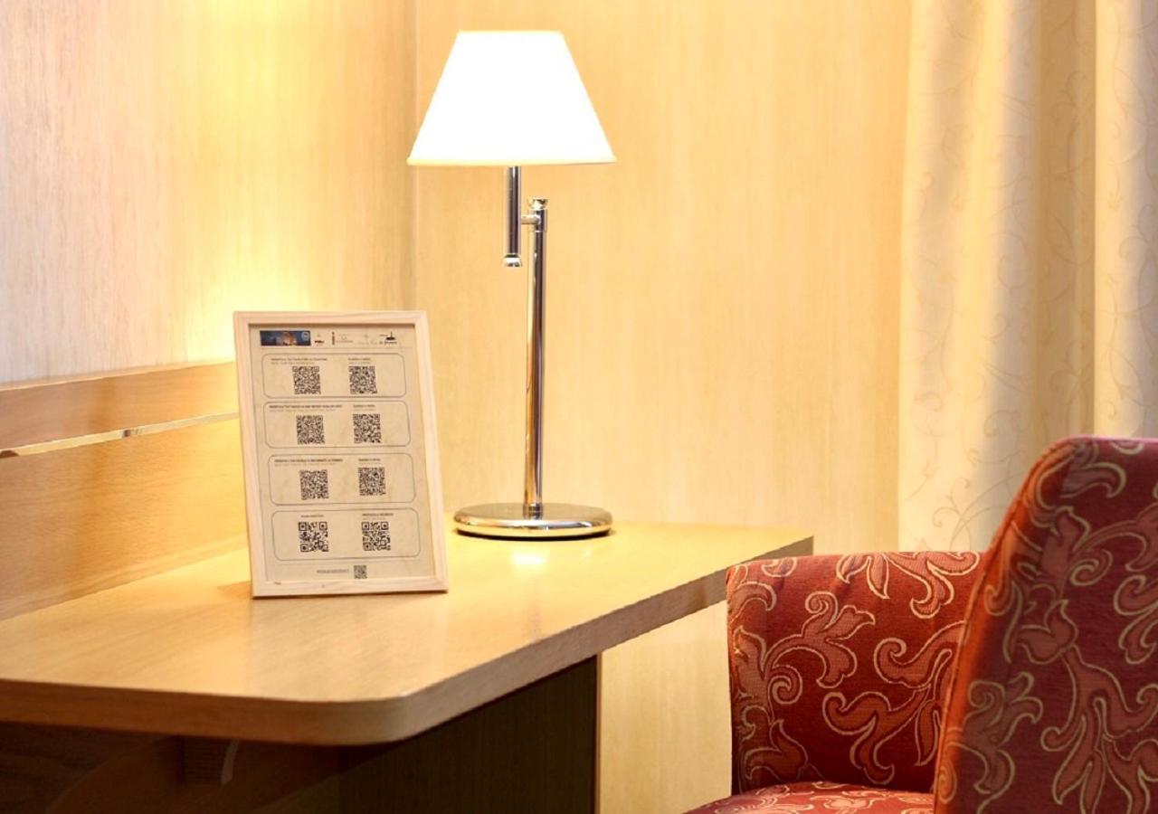 Poli Hotel Сан-Витторе-Олона Экстерьер фото
