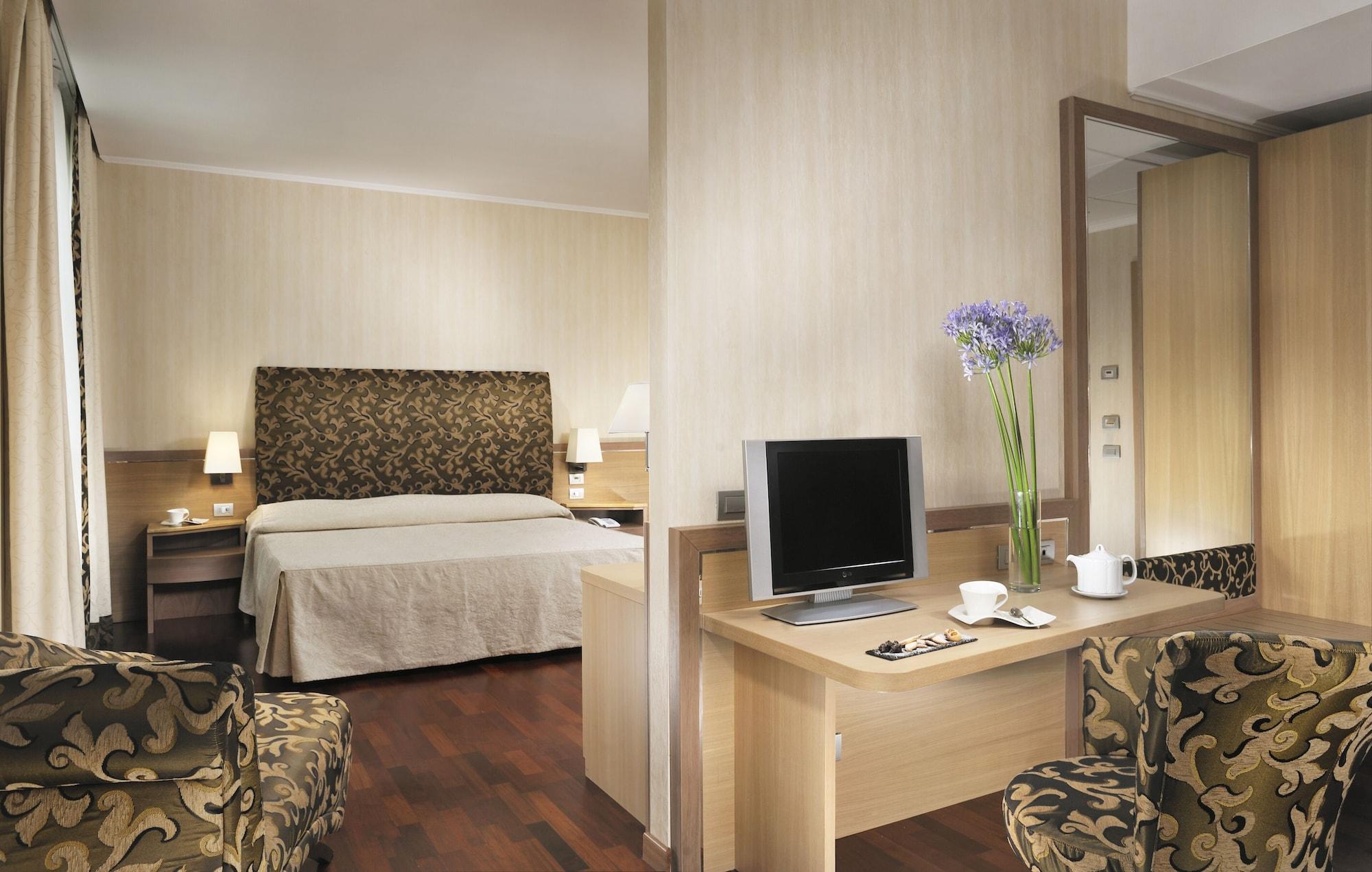 Poli Hotel Сан-Витторе-Олона Экстерьер фото